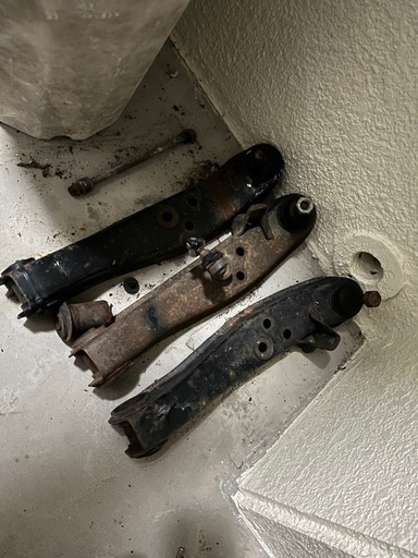 S13 180SX？ ロアアーム