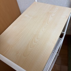 (取引決定済)天板付きスチールワゴンの画像