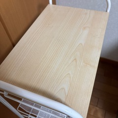 (取引決定済)天板付きスチールワゴン(状態悪め)の画像