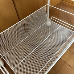 (取引決定済)天板付きスチールワゴン(状態悪め)の画像