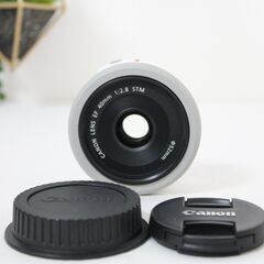 美品✨ Canon EF 40mm F2.8 STM ホワイトの画像