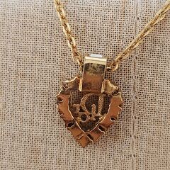 ΞChristian Dior とても愛らしい、大人可愛いデザインのネックレス。いかがでしょうか？の画像