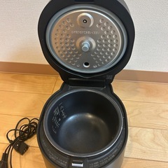 【美品】IRISOHYAMA アイリスオーヤマ 炊飯器 RC-MGA30-B 2023年製の画像