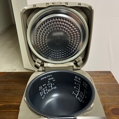 炊飯器の画像