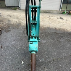 掘削機  大ハンマーですの画像