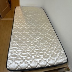 シングルベッドの画像