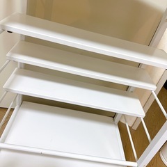 お譲り先決まりました　キッチンキャビネットの画像
