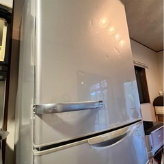 無料ジャンク品　AQUA製 355L冷蔵庫（2016年製）の画像