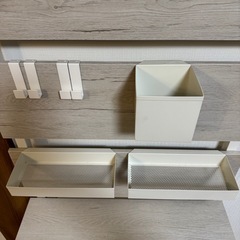【ニトリ】突っ張り壁面ラックの画像