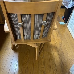ダイニングチェア　回転チェアの画像