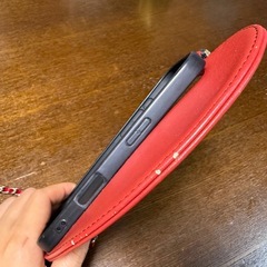  ajewエジューiPhoneケース 16pro 赤ハートの画像