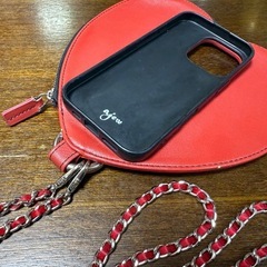  ajewエジューiPhoneケース 16pro 赤ハートの画像