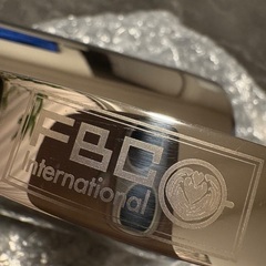 【FBCインターナショナル】FBCロゴ入り ラテアートピッチャー 20ozの画像