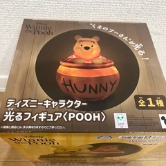 ディズニーキャラクター  くまのプーさん 
光るフィギュア（POOH）の画像