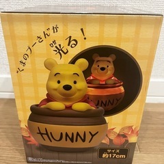 ディズニーキャラクター  くまのプーさん 
光るフィギュア（POOH）の画像