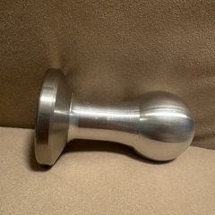 丸山珈琲オリジナルMカーブタンパーRM 58.0mmの画像