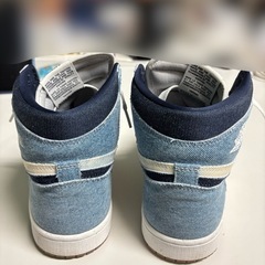 Nike Air Jordan 1 Retro High OG "Denim"の画像