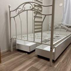 姫様ベッドフレームお譲りしますの画像