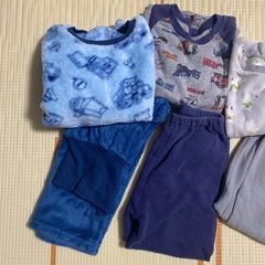 男の子　長袖　パジャマ　110cm  3セット　おまけ付きの画像