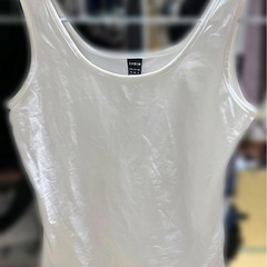 SHEIN タンクトップ XSサイズの画像