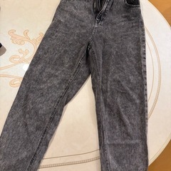 3本ジーンズまとめ売りM.L（WEGO、UNIQLO）の画像