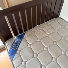 シングルベッド&マットレスの画像