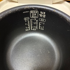 【動作良好】アイリスオーヤマ 炊飯器 TERC-MA30-W（3合炊き・2021年製）の画像