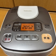 【動作良好】アイリスオーヤマ 炊飯器 TERC-MA30-W（3合炊き・2021年製）の画像