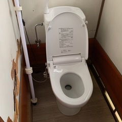 【中古品 状態良好‼️】サンクリーン 手洗付簡易水洗トイレ 温水洗浄便座 袖付きタイプ(ラブリーホワイト) アサヒ衛陶 CAF246+TAF450R+DLAL921(LW)の画像