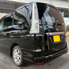 フリップダウンモニター付き！8人乗り☆ガソリン代 節約☆S-HYBRID入りました‼️24年式☆月々1.2万円〜分割払い可❗️車検2年付き！大人気☆ニッサン セレナ☆フリップダウンモニター付き☆Bluetooth対応SDナビ☆走行中DVD見れます☆バックカメラ☆ドラレコ付きのフル装備☆電動スライドドア☆ウィンカーミラー☆フル装備☆純正アルミ☆車内広々三列シート‼️の画像