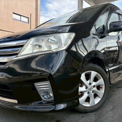 フリップダウンモニター付き！8人乗り☆ガソリン代 節約☆S-HYBRID入りました‼️24年式☆月々1.2万円〜分割払い可❗️車検2年付き！大人気☆ニッサン セレナ☆フリップダウンモニター付き☆Bluetooth対応SDナビ☆走行中DVD見れます☆バックカメラ☆ドラレコ付きのフル装備☆電動スライドドア☆ウィンカーミラー☆フル装備☆純正アルミ☆車内広々三列シート‼️の画像