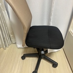 オフィスチェアの画像