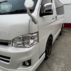 ハイエースワゴン GL 3型後期とアルファード30ハイブリ…