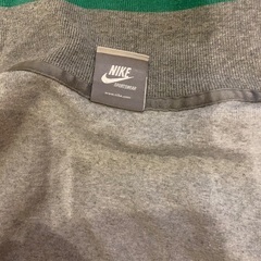 決まりました　美品　NIKE サイズ160位の画像