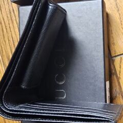 新品未使用！正規品！GUCCI 二つ折り財布の画像