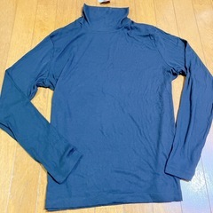 【ご予約済み】XLサイズ 未使用・UNIQLOタートルネックの画像