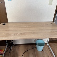 パソコンデスク　　デスク　ホワイトの画像