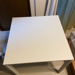 IKEA テーブルの画像