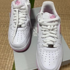 NIKEエアフォース1ピンクの画像