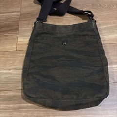 ショルダーバッグの画像