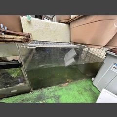 国産アクリル　120×60×60 補修あり　水漏れなしの画像