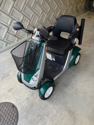 電動シニアカー　モンパル