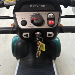 電動シニアカー　モンパルの画像