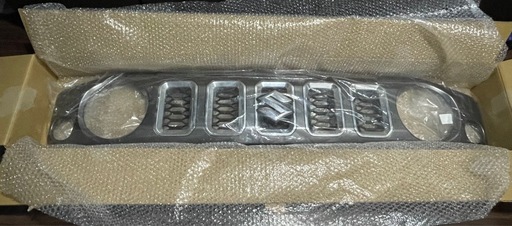 ジムニーノマド　純正フロントグリル