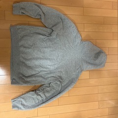 ステューシー(STUSSY) パーカー　グレー色の画像