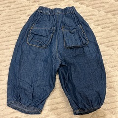 100cmくらい。ズボンの画像