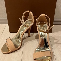 美品　COACH ピンクベージュ サンダル 35サイズの画像