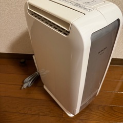 ニトリ サーキュレーターと日立 衣類乾燥除湿機 HJS-D562の画像