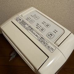 ニトリ サーキュレーターと日立 衣類乾燥除湿機 HJS-D562の画像