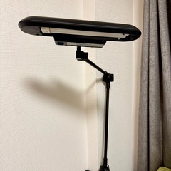 勉強／仕事用のデスクライトの画像